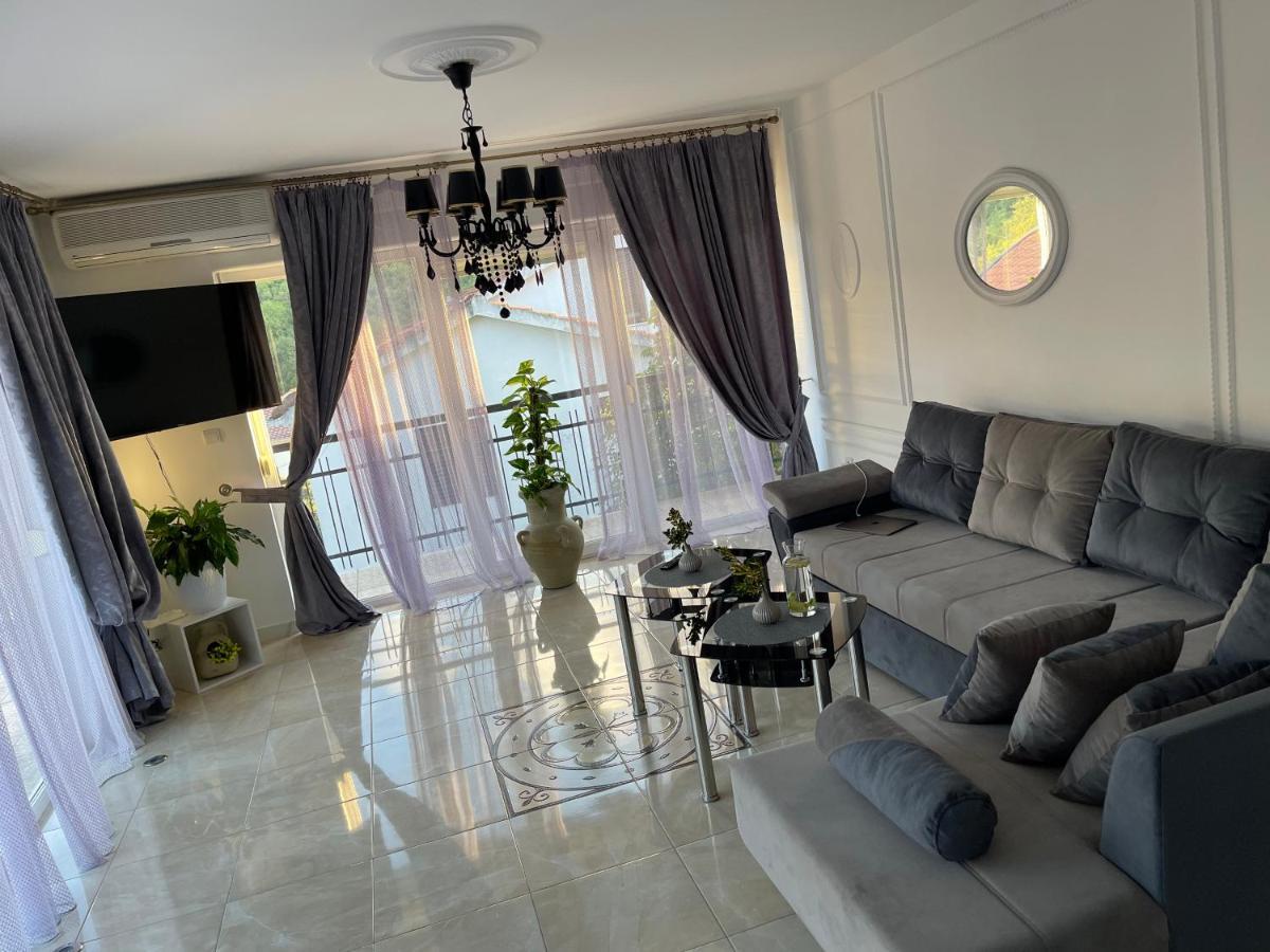 Apartmani Cirovic Luxury Herceg Novi Exterior photo